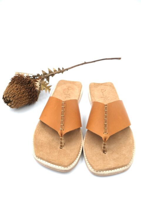 The Natsu Sand Leather