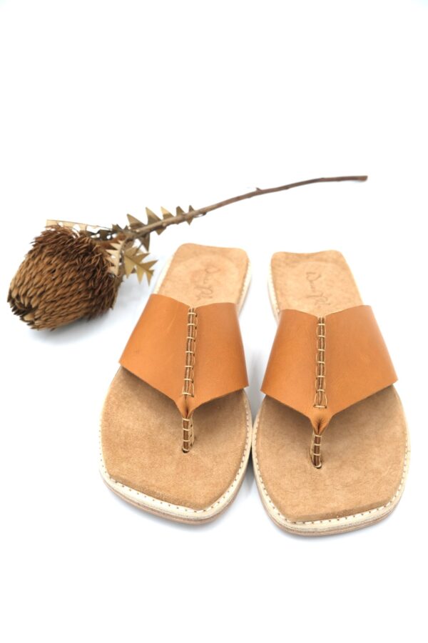 The Natsu Sand Leather