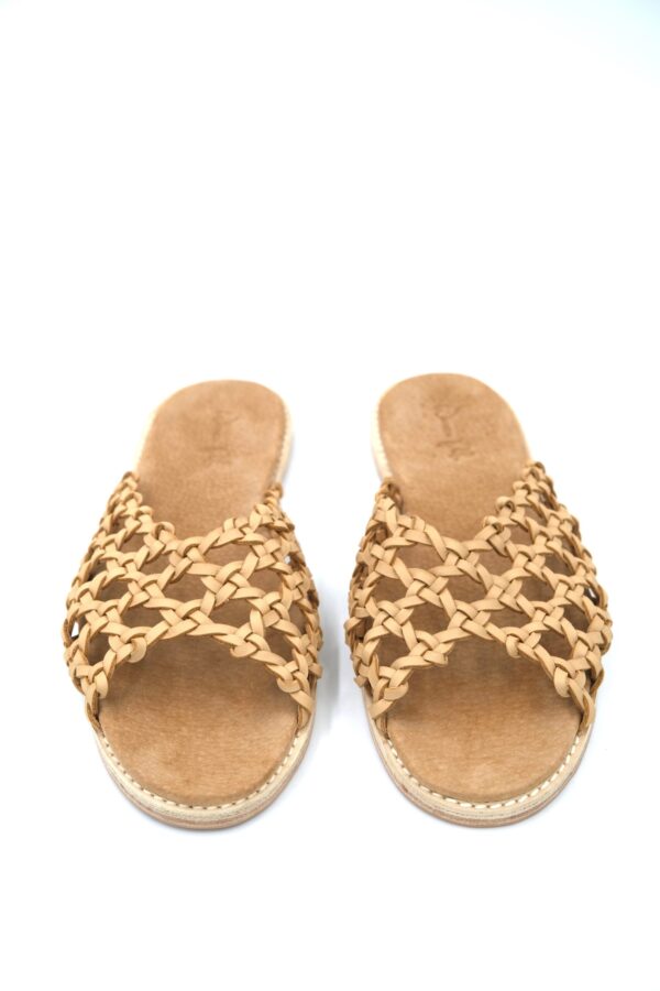 The French Rosettes Nude Sheepskin - Image 2