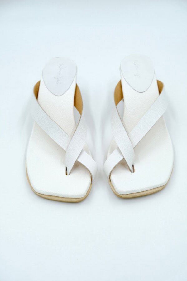 the-zori-mid-heel-white-leather