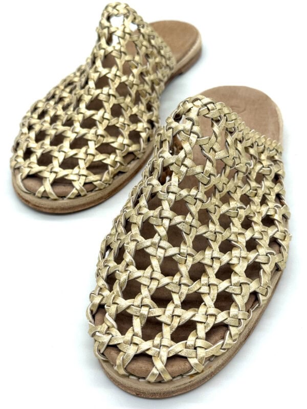 woven-palm-gold-sheepskin-woven-leather-rosette-mule