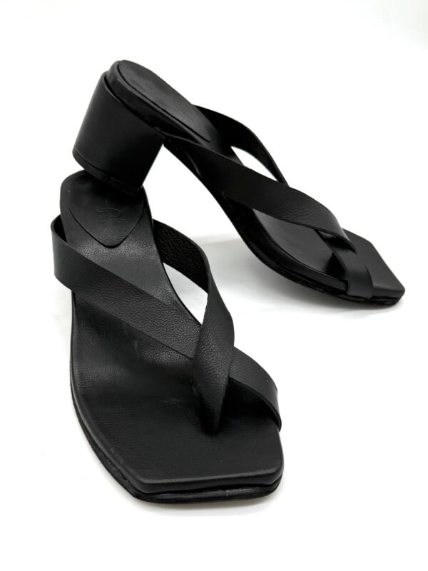 The Zori Mid Heel Black Leather - Image 4