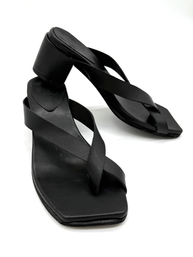 The Zori Mid Heel BlackLeather - Image 4