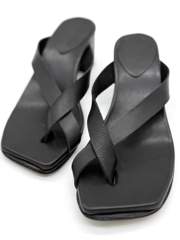 The Zori Mid Heel Black Leather - Image 6