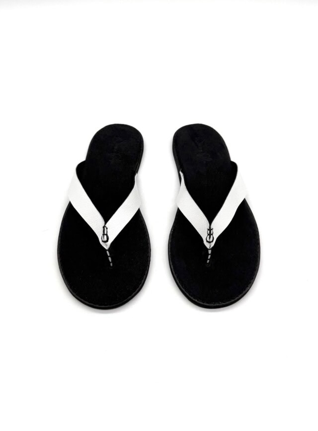the-sumi-handmade-leather-slides-wovenpalm
