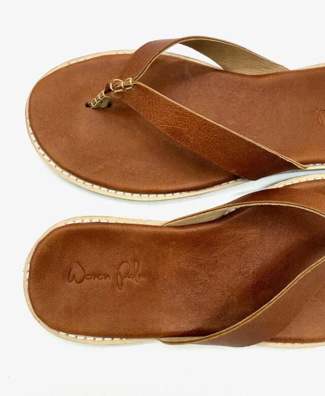 the-sumi-handmade-leather-slides-wovenpalm