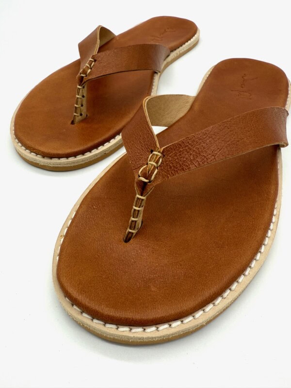 the-sumi-handmade-leather-slides-wovenpalm