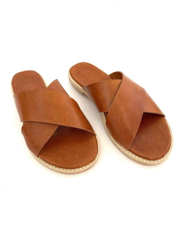 The Sorrento Classics Tan Sheepskin - Image 3