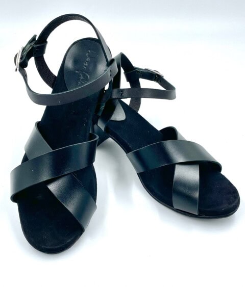The Sorrento Mid-Heels Black Leather