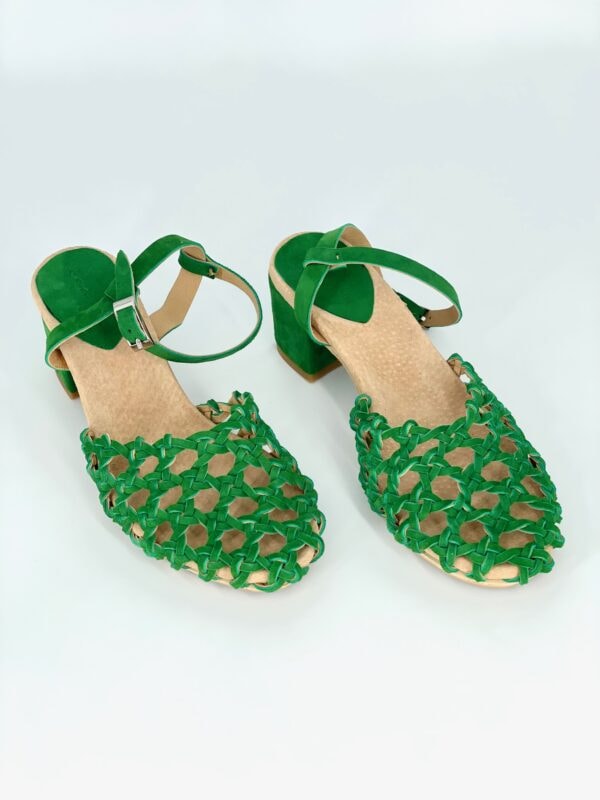 The Rosette Mid-Heel Pumps Emerald Goat Suede - Image 3