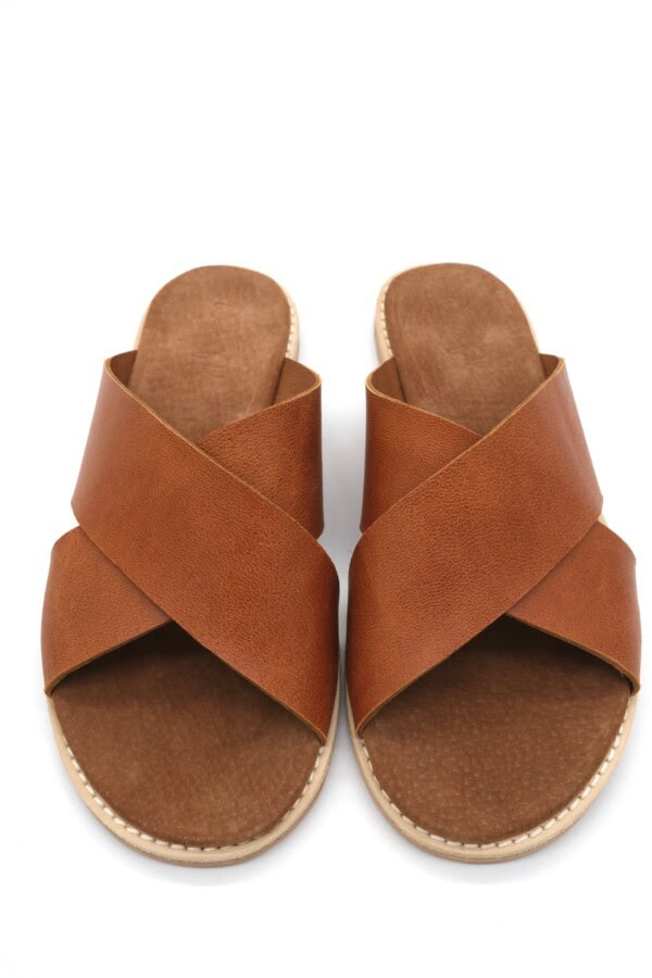 the-sorrento-tan-sheepskin-whiskey-lining-woven-palm-capsule