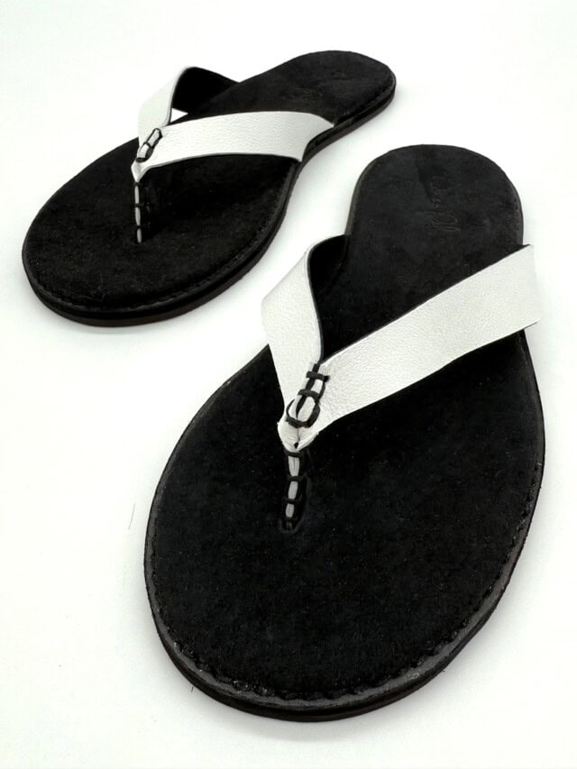 the-sumi-handmade-leather-slides-wovenpalm