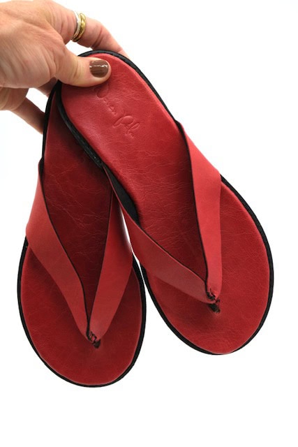 the-sumi-handmade-leather-slides-wovenpalm