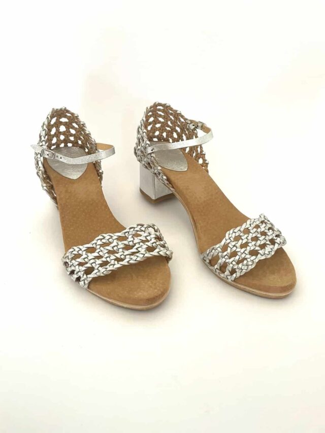 The Classic Rosette Mid-Heels Silver Sheepskin - Woven Palm