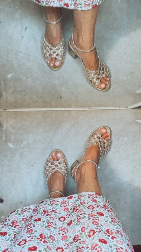The French Rosette Mid-Heels Gold Sheepskin