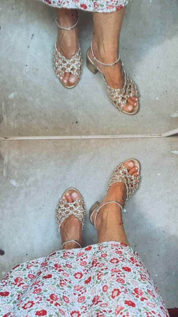 The French Rosette Mid-Heels Gold Sheepskin