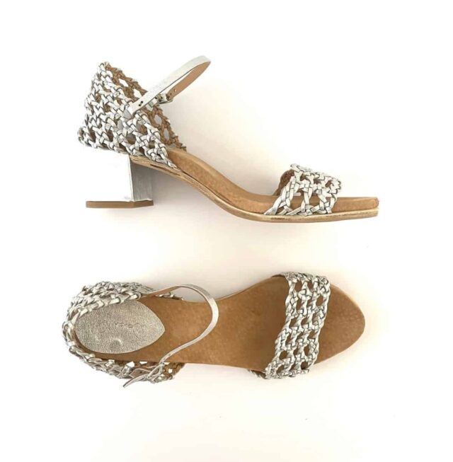 The Classic Rosette Mid-Heels Silver Sheepskin - Woven Palm